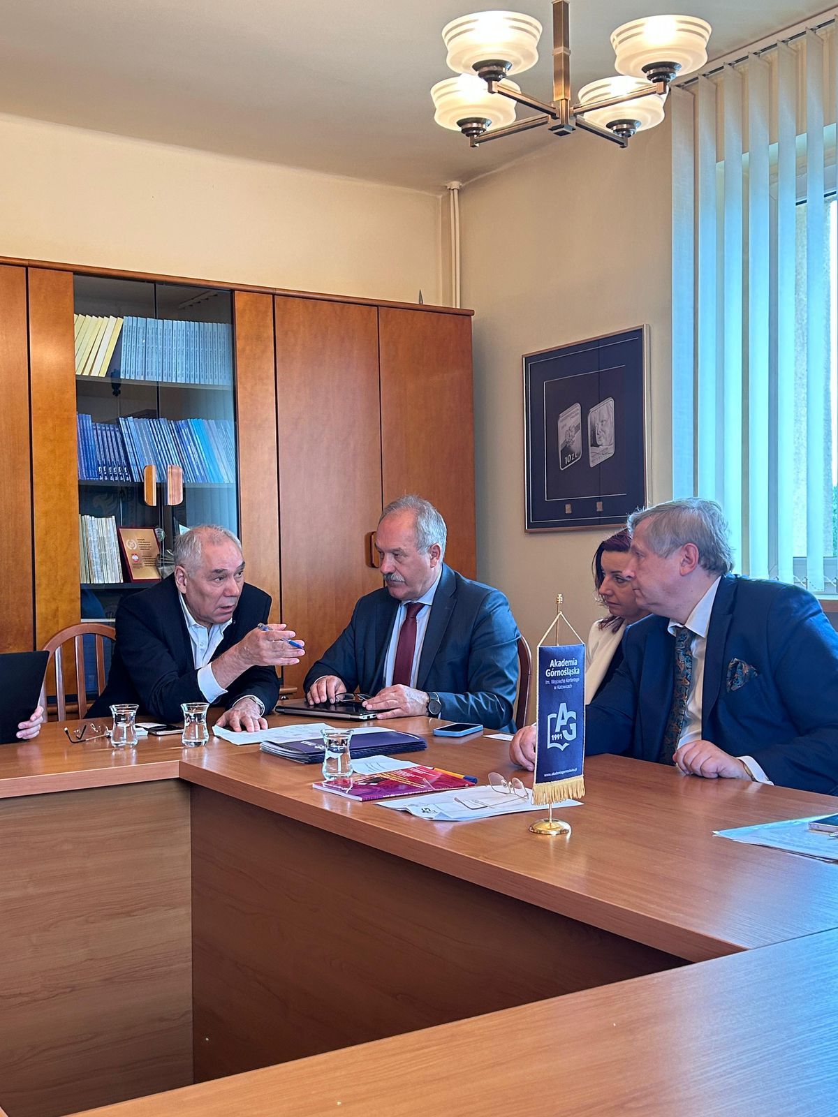Преподаватели Университета Омир приняли участие в международном круглом столе в Польше.